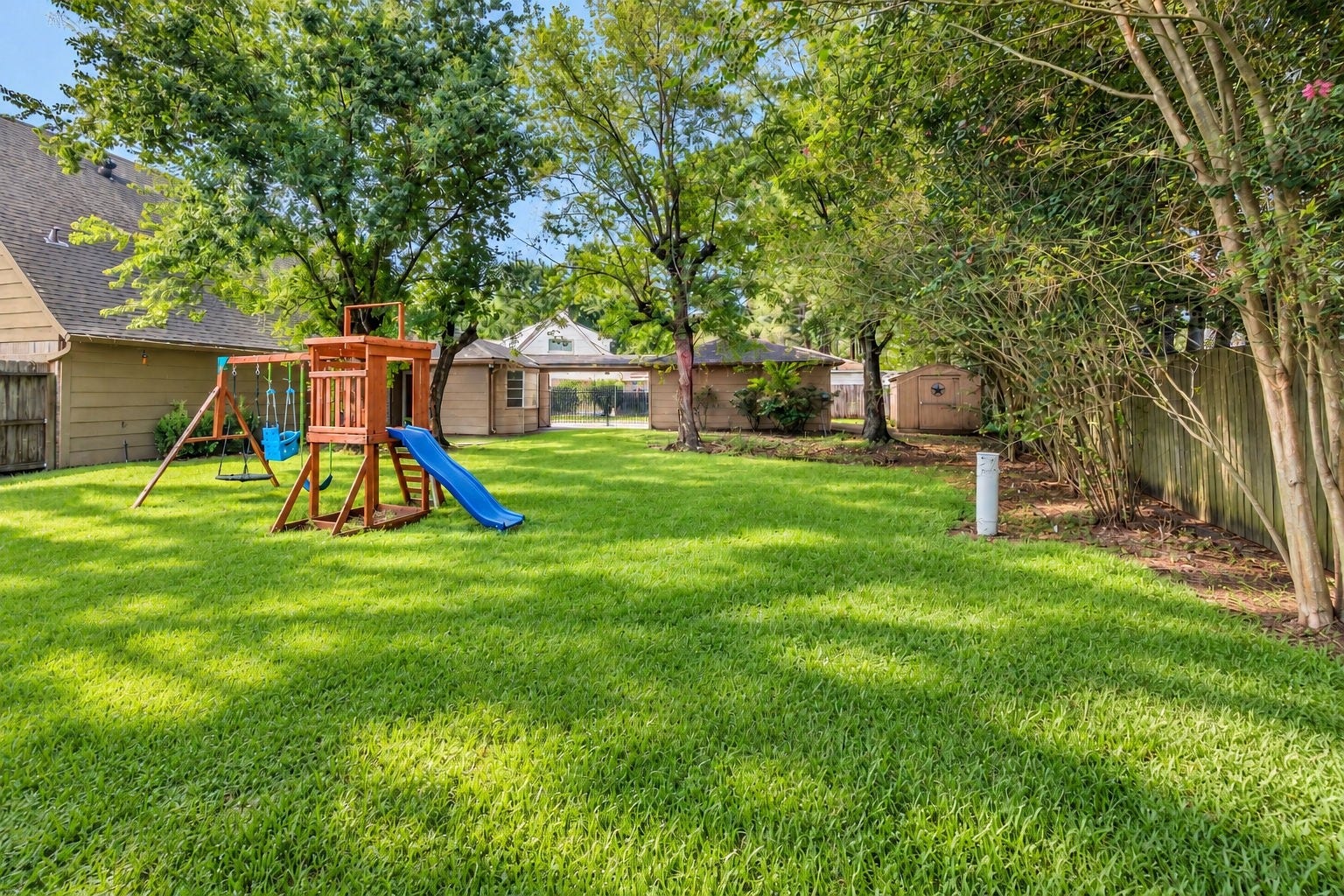 7411 Bairnsdale Lane, Houston, TX 77070