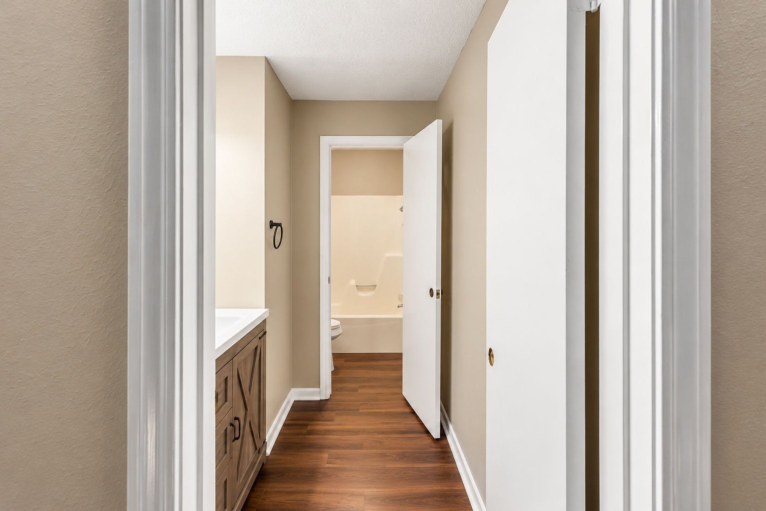 7411 Bairnsdale Lane, Houston, TX 77070