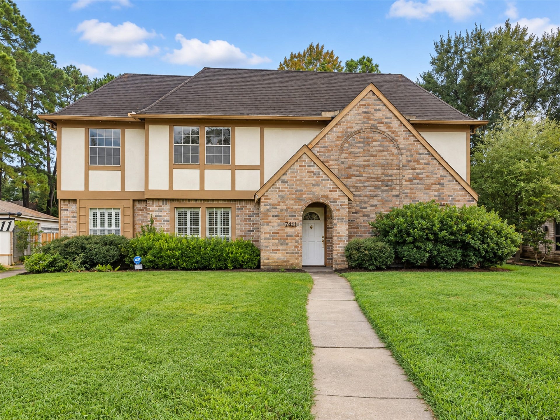 7411 Bairnsdale Lane, Houston, TX 77070