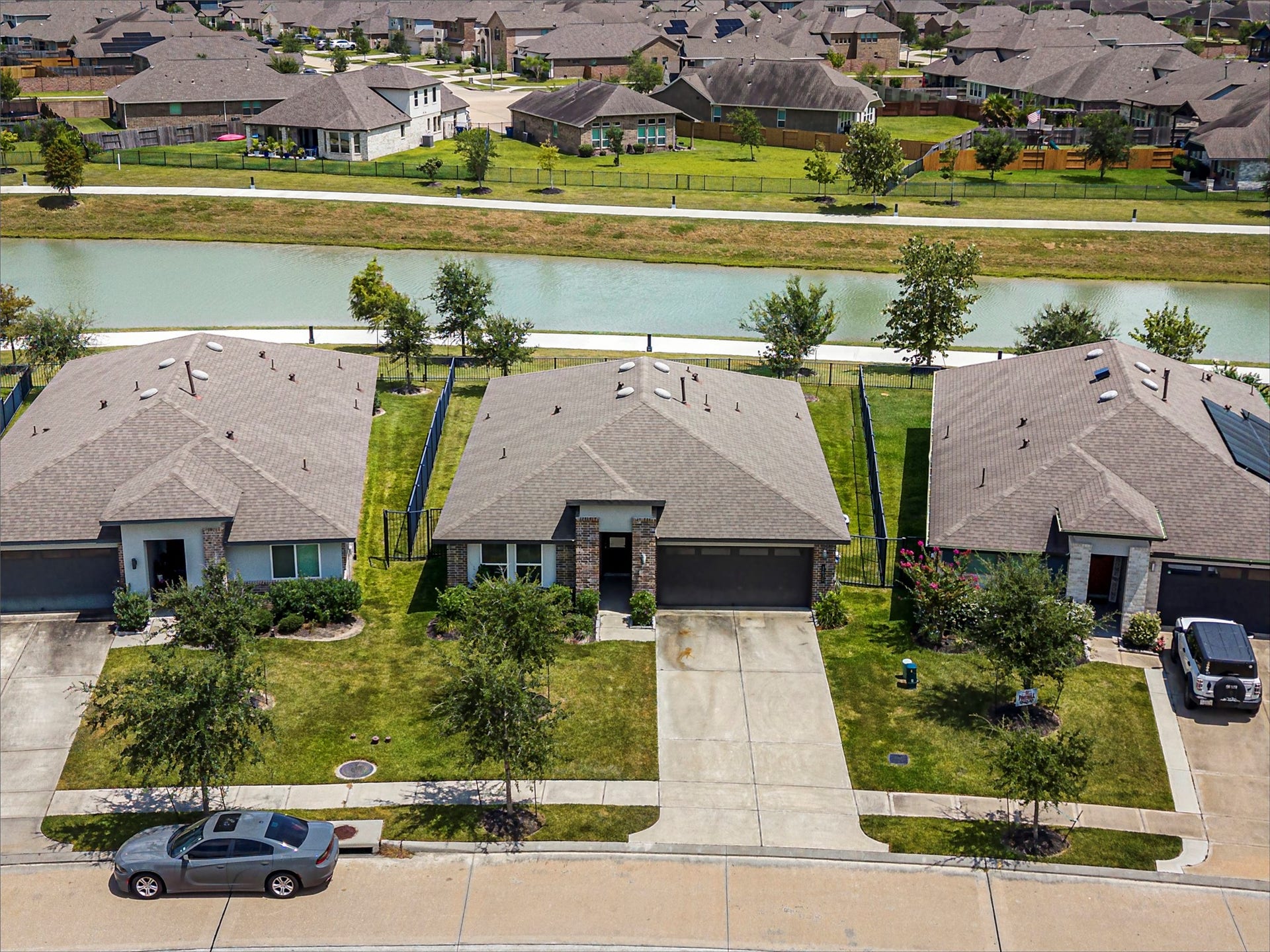 2630 Vanilla Sky Lane, Texas City, TX 77568 water front lot with walking trail
