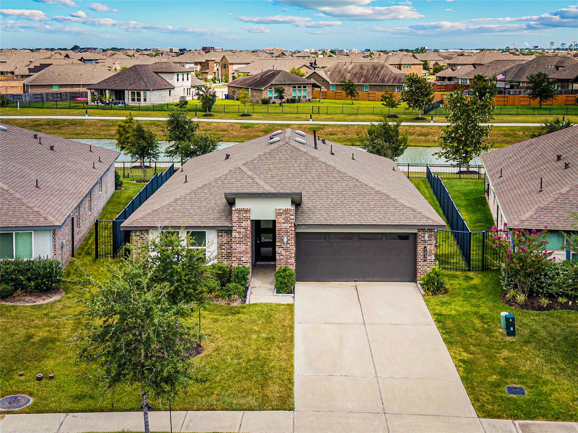 2630 Vanilla Sky Lane, Texas City, TX 77568 2630 Vanilla Sky Lane, Texas City, TX 77568