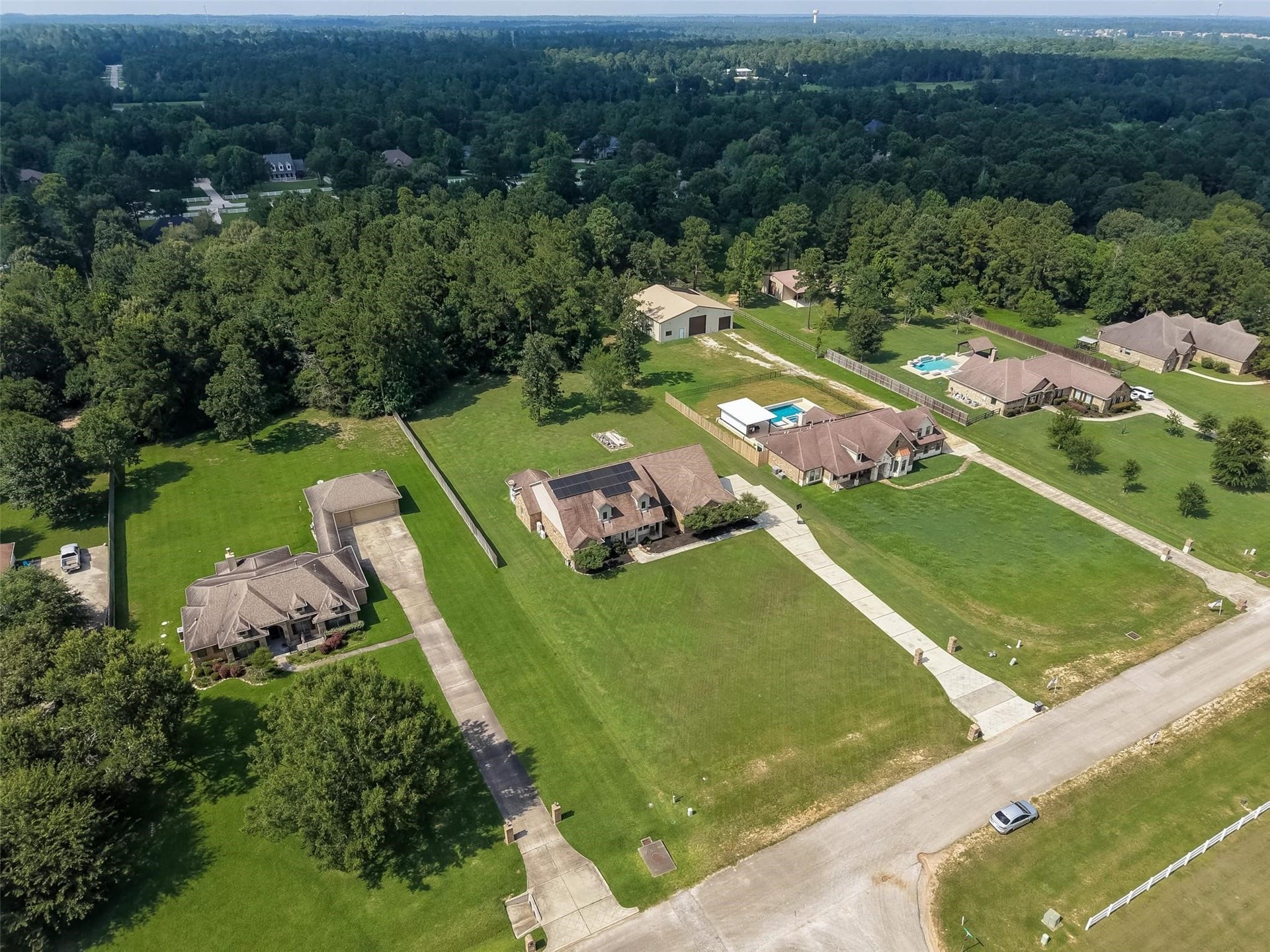 15648 Connie Lane, Montgomery, TX 77316 15648 Connie Lane, Montgomery, TX 77316
