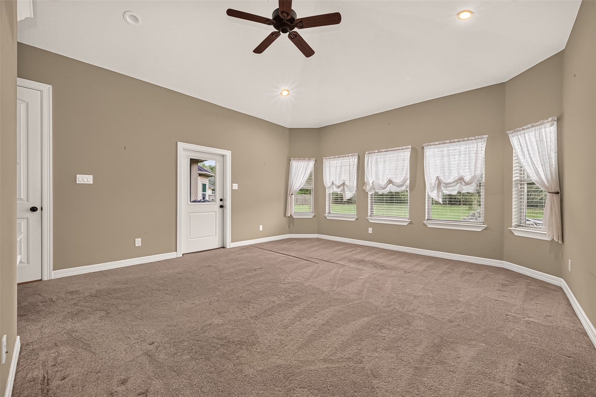 15648 Connie Lane, Montgomery, TX 77316 15648 Connie Lane, Montgomery, TX 77316