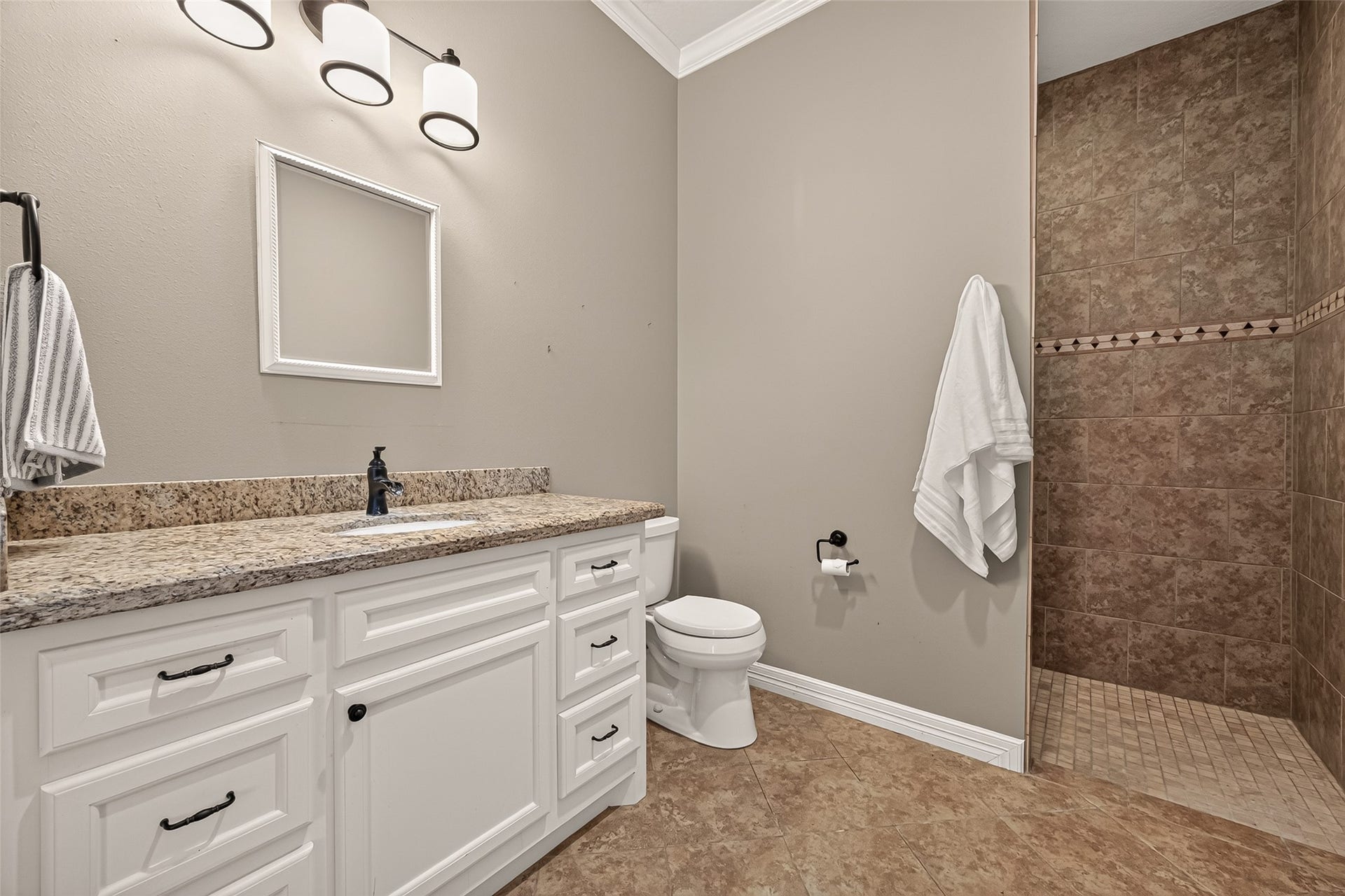 15648 Connie Lane, Montgomery, TX 77316 15648 Connie Lane, Montgomery, TX 77316