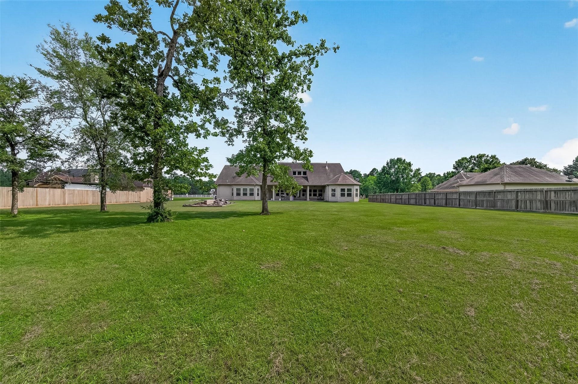 15648 Connie Lane, Montgomery, TX 77316 15648 Connie Lane, Montgomery, TX 77316