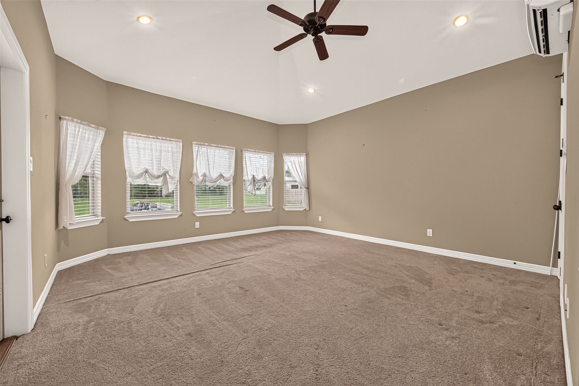 15648 Connie Lane, Montgomery, TX 77316 15648 Connie Lane, Montgomery, TX 77316