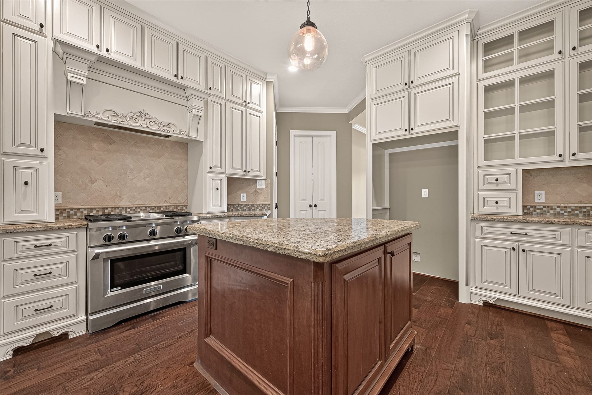 15648 Connie Lane, Montgomery, TX 77316 15648 Connie Lane, Montgomery, TX 77316