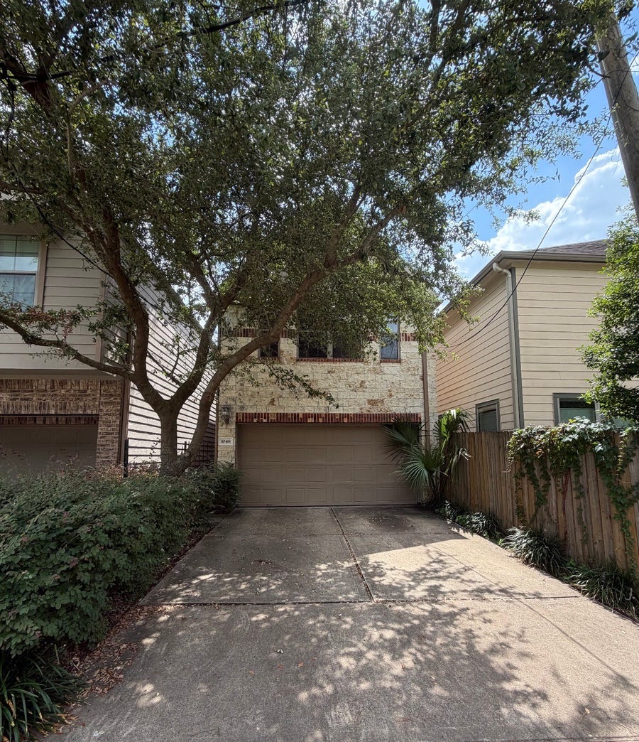 Property photo for 1048 W 26th Street, Houston, TX