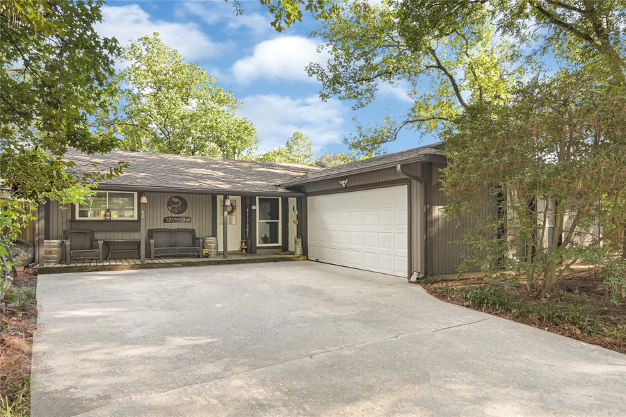 Property photo for 40 Night Hawk Place, Spring, TX