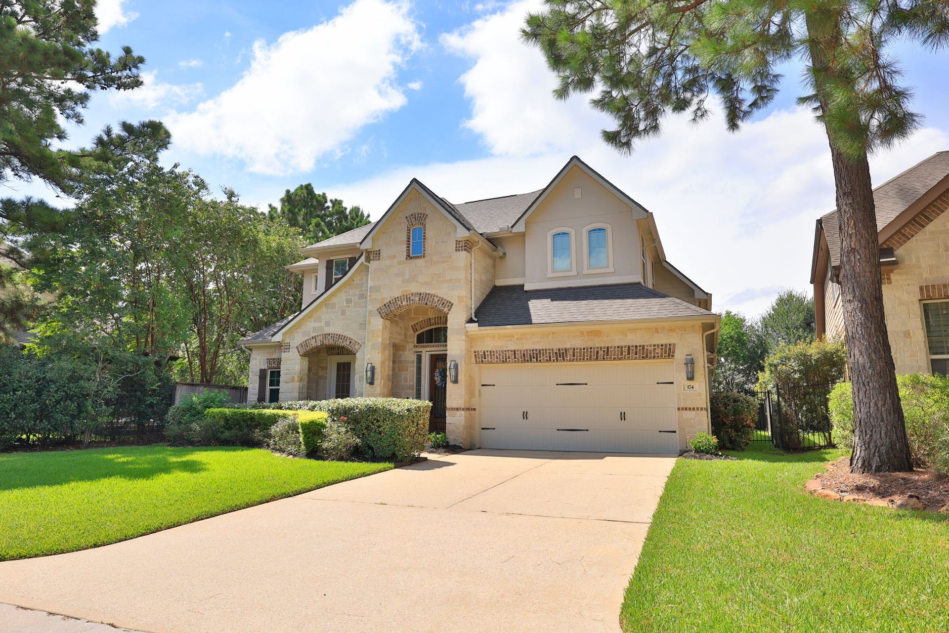 174 Lindenberry Circle, Spring, TX 77389