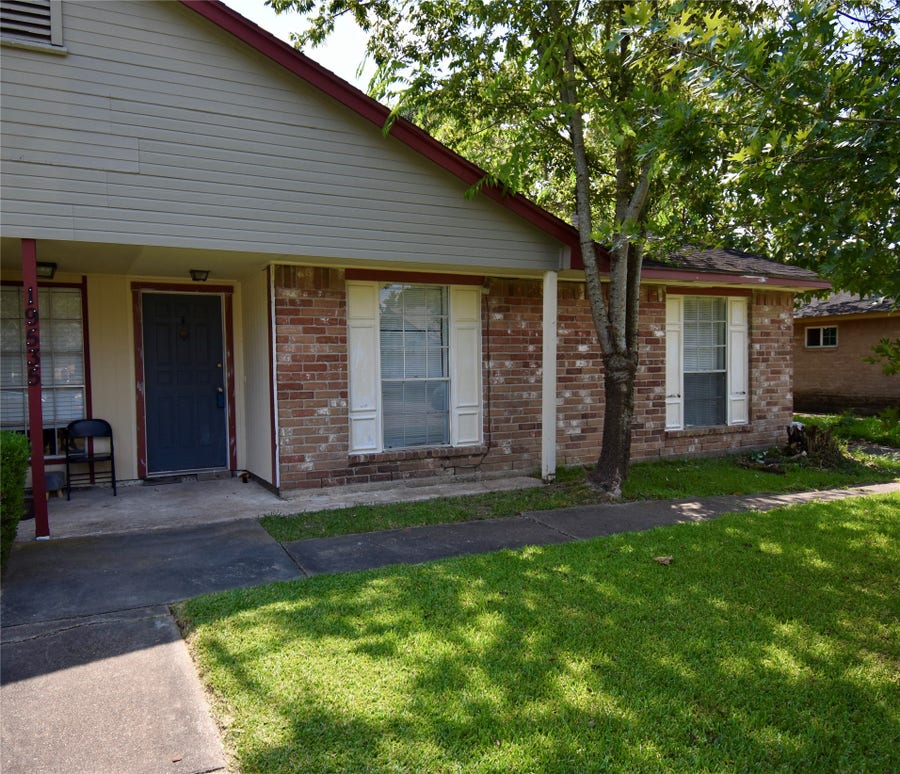 Property photo for 19539 Lazy Valley Drive, Katy, TX
