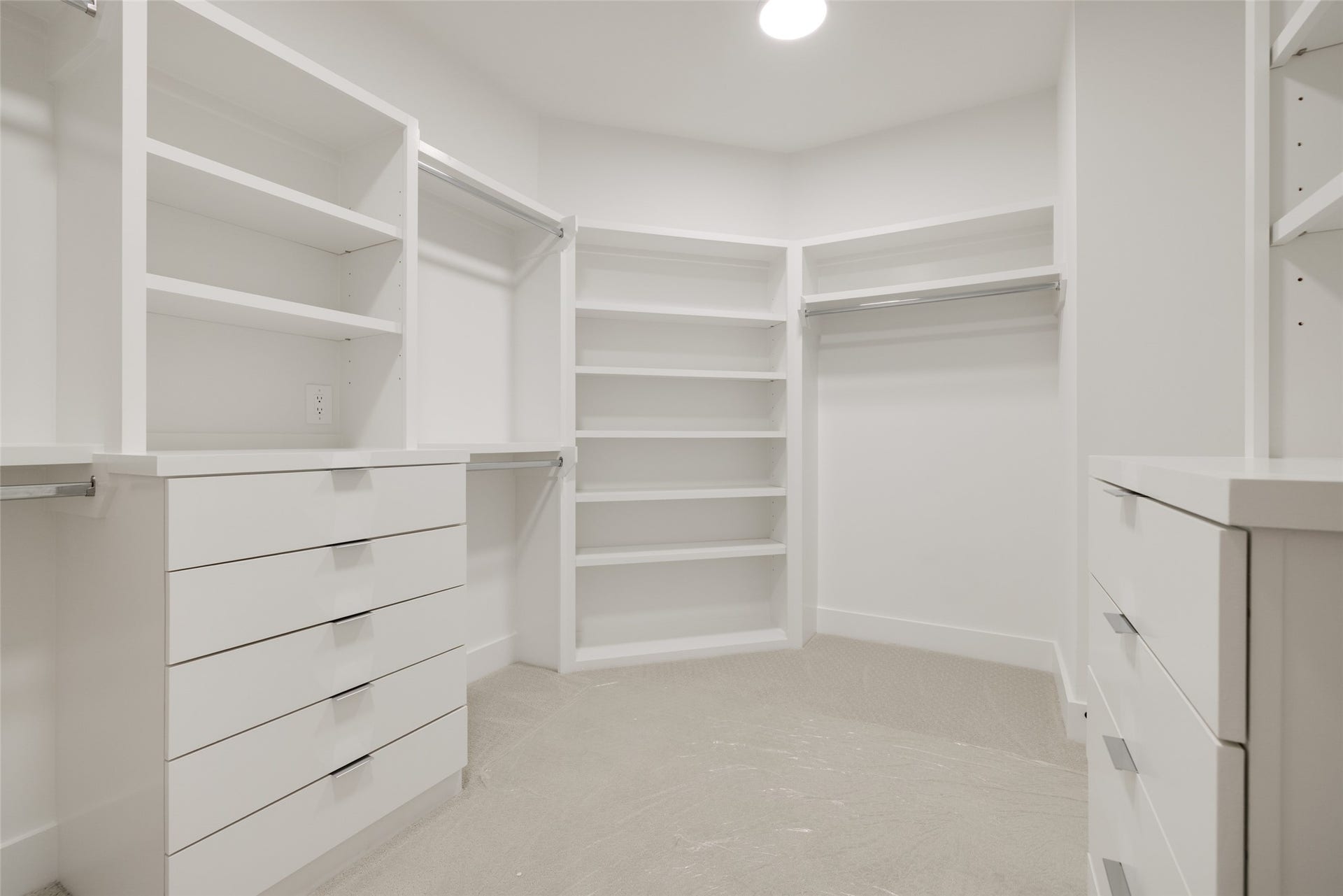 1636 CASTLE Court, Houston, TX 77006