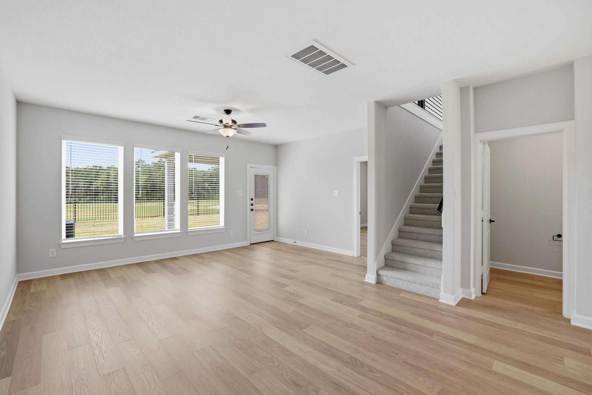 8934 Mystery Stone Drive, Magnolia, TX 77583
