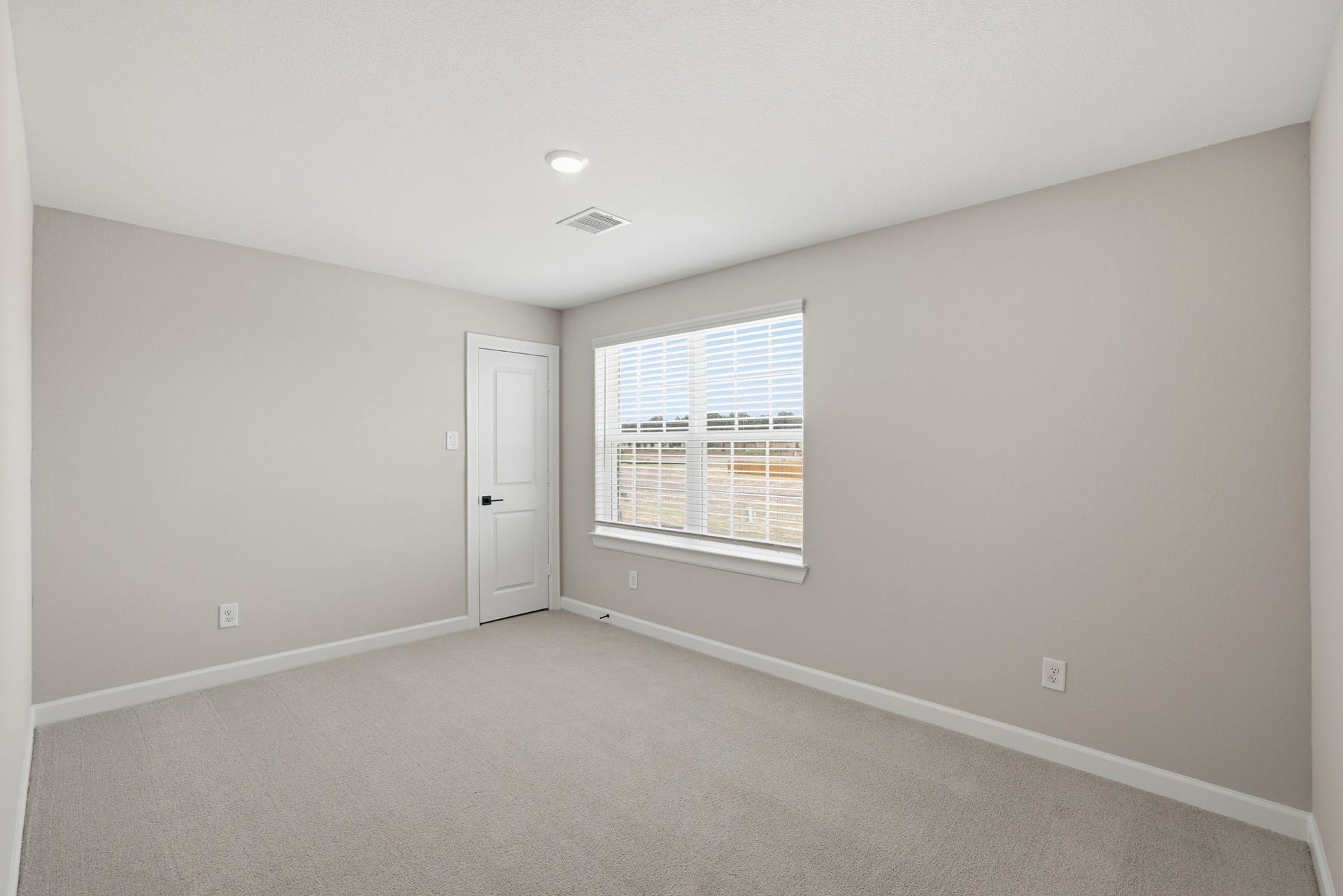 8934 Mystery Stone Drive, Magnolia, TX 77583