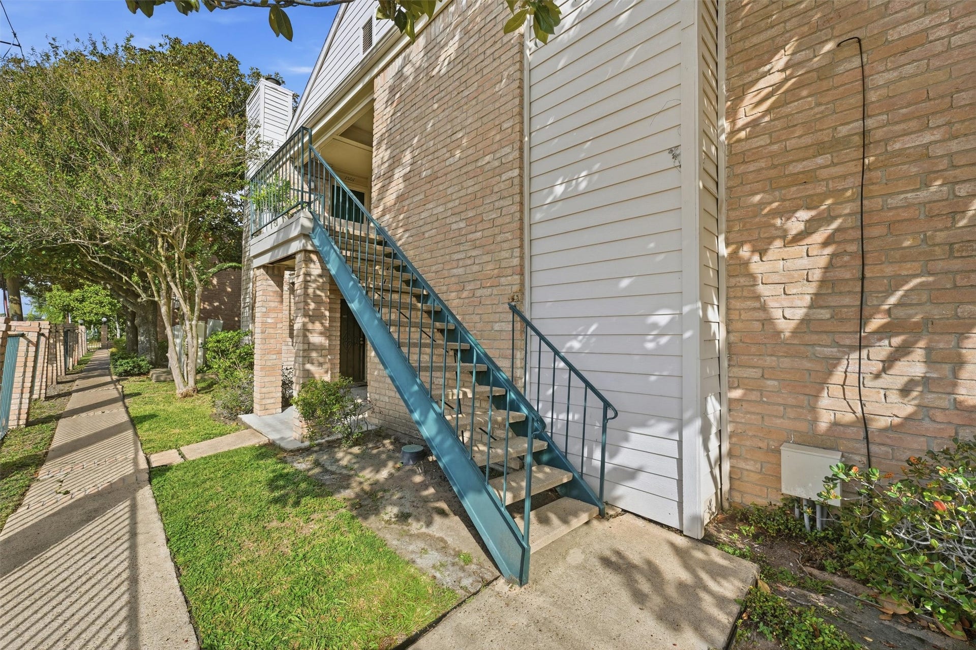 14600 Fonmeadow Drive, #1505, Houston, TX 77035 Front view