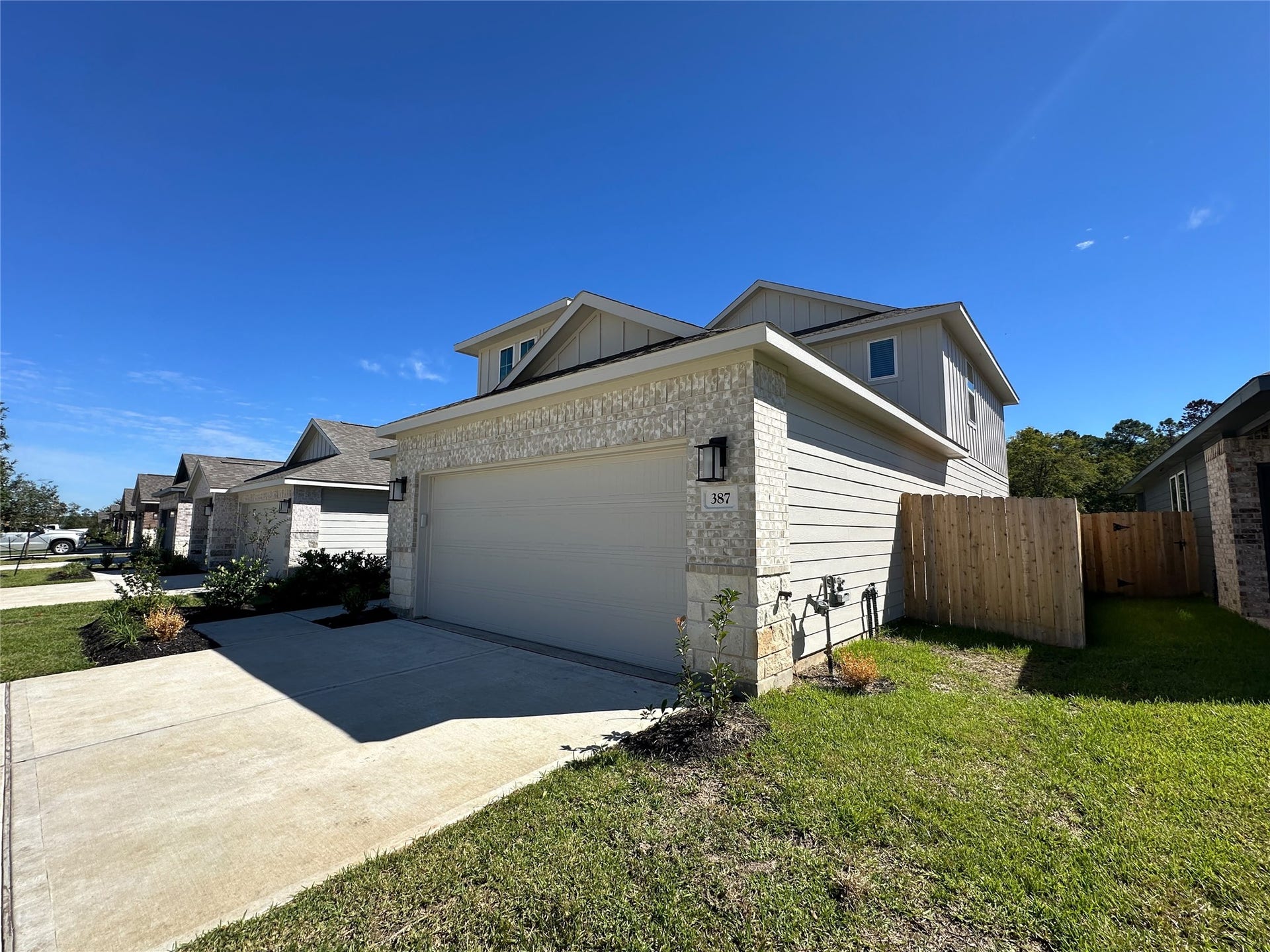 387 Sunrise Ranch Drive, Montgomery, TX 77316 387 Sunrise Ranch Drive, Montgomery, TX 77316