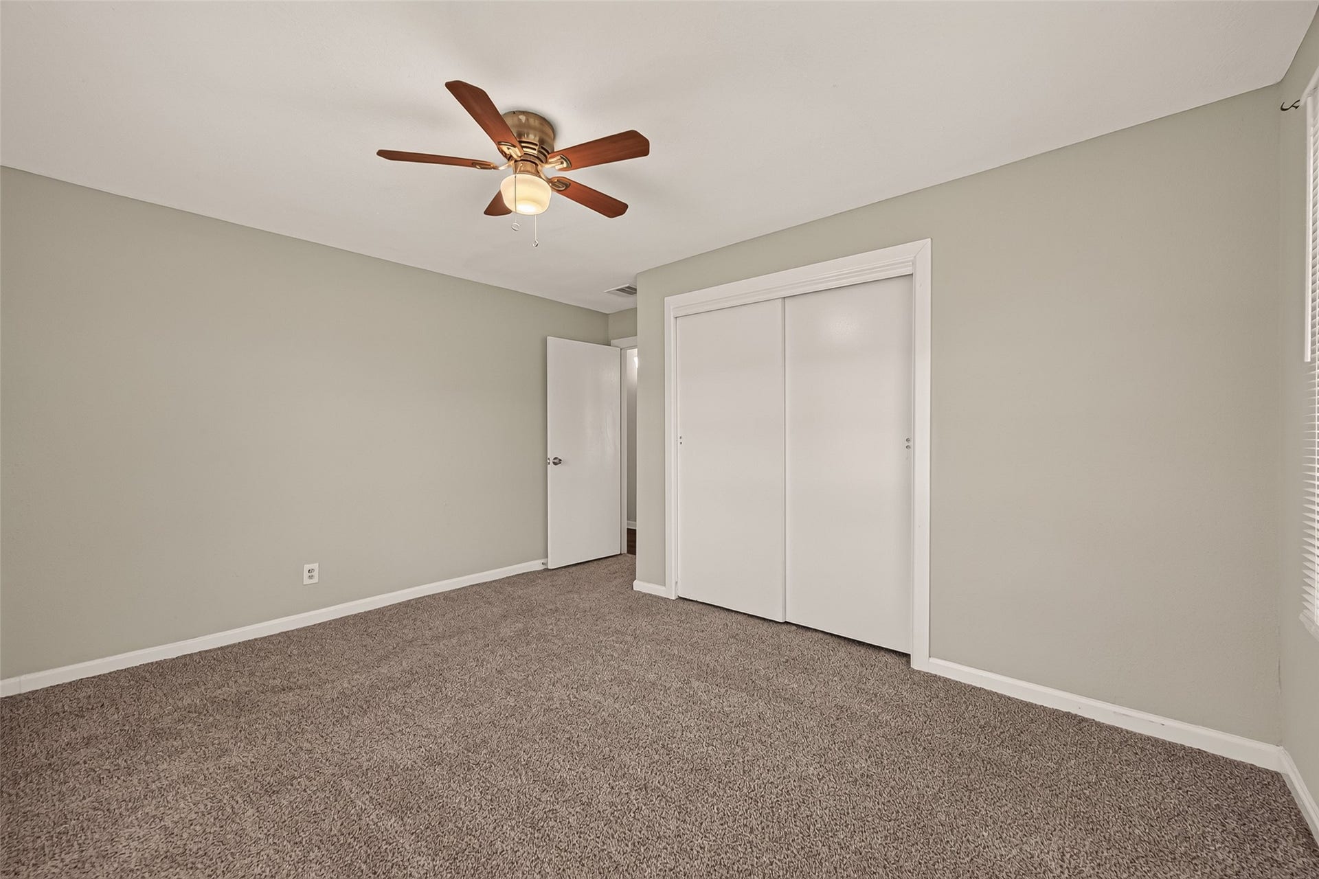 2422 Florence Street, La Marque, TX 77568 2422 Florence Street, La Marque, TX 77568