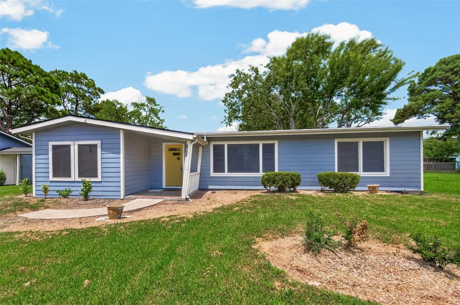 Property photo for 2422 Florence Street, La Marque, TX