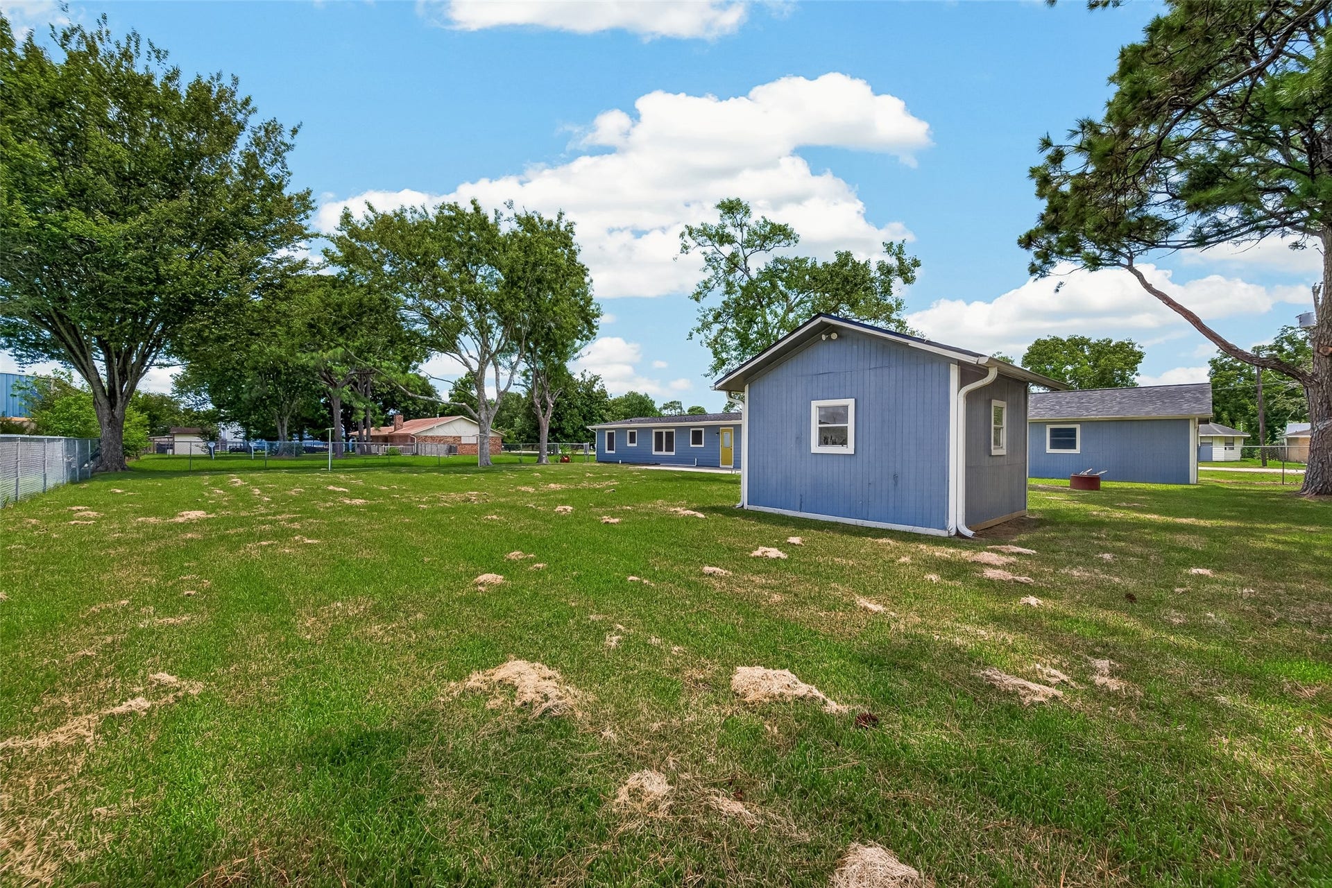 2422 Florence Street, La Marque, TX 77568 2422 Florence Street, La Marque, TX 77568