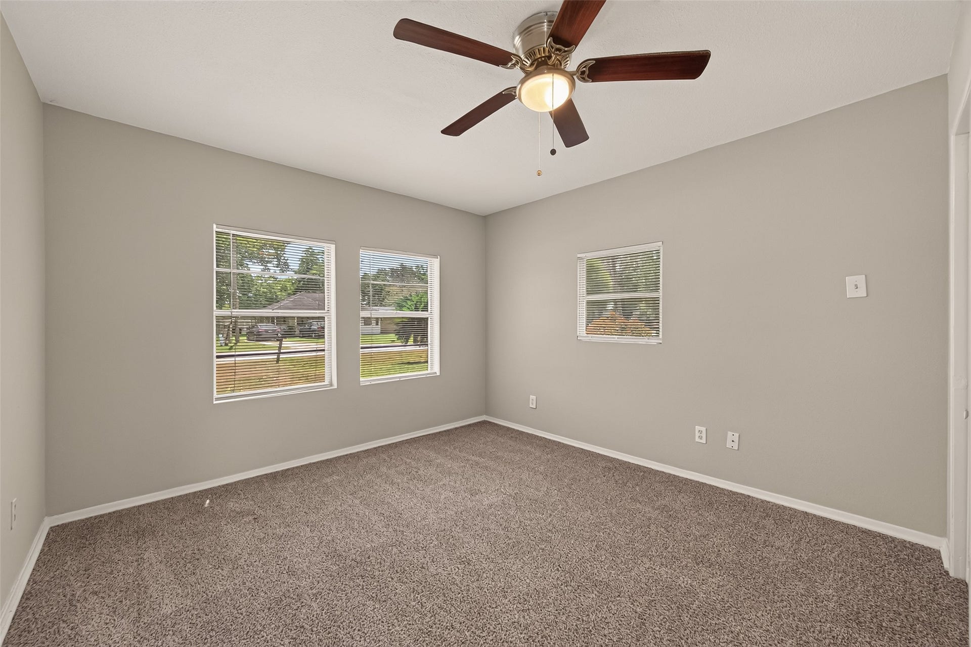 2422 Florence Street, La Marque, TX 77568 2422 Florence Street, La Marque, TX 77568
