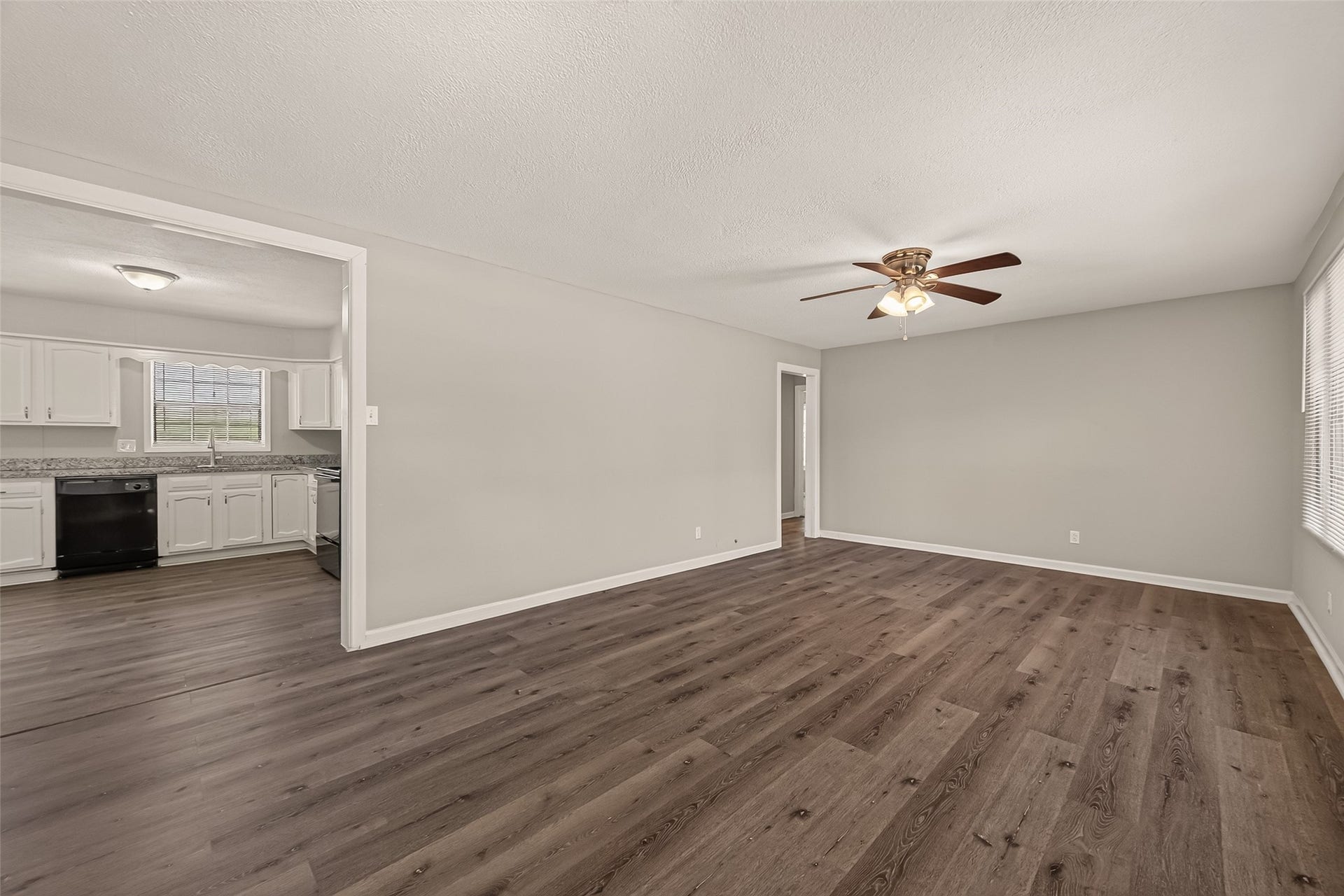 2422 Florence Street, La Marque, TX 77568 2422 Florence Street, La Marque, TX 77568
