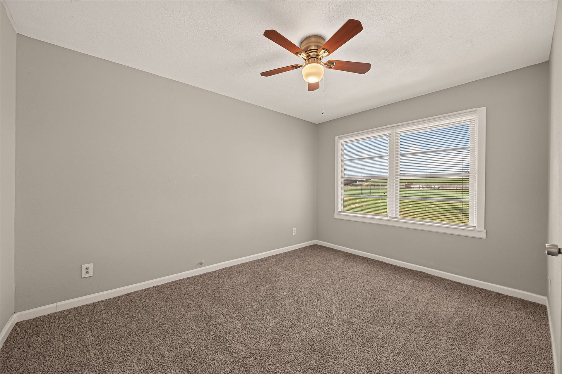 2422 Florence Street, La Marque, TX 77568 2422 Florence Street, La Marque, TX 77568