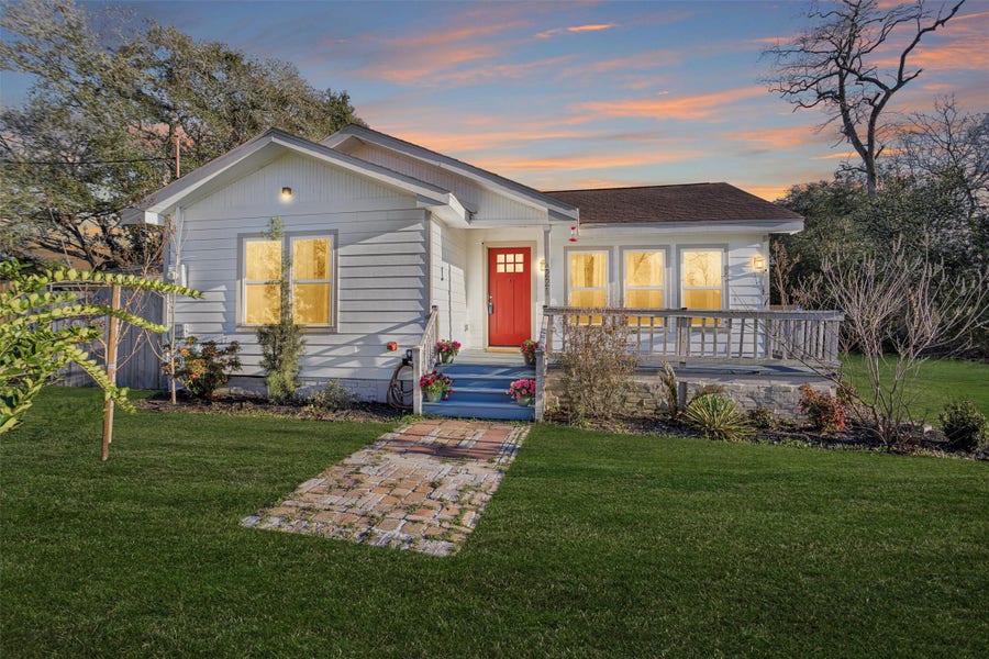 Property photo for 221 Carrell Street, Tomball, TX