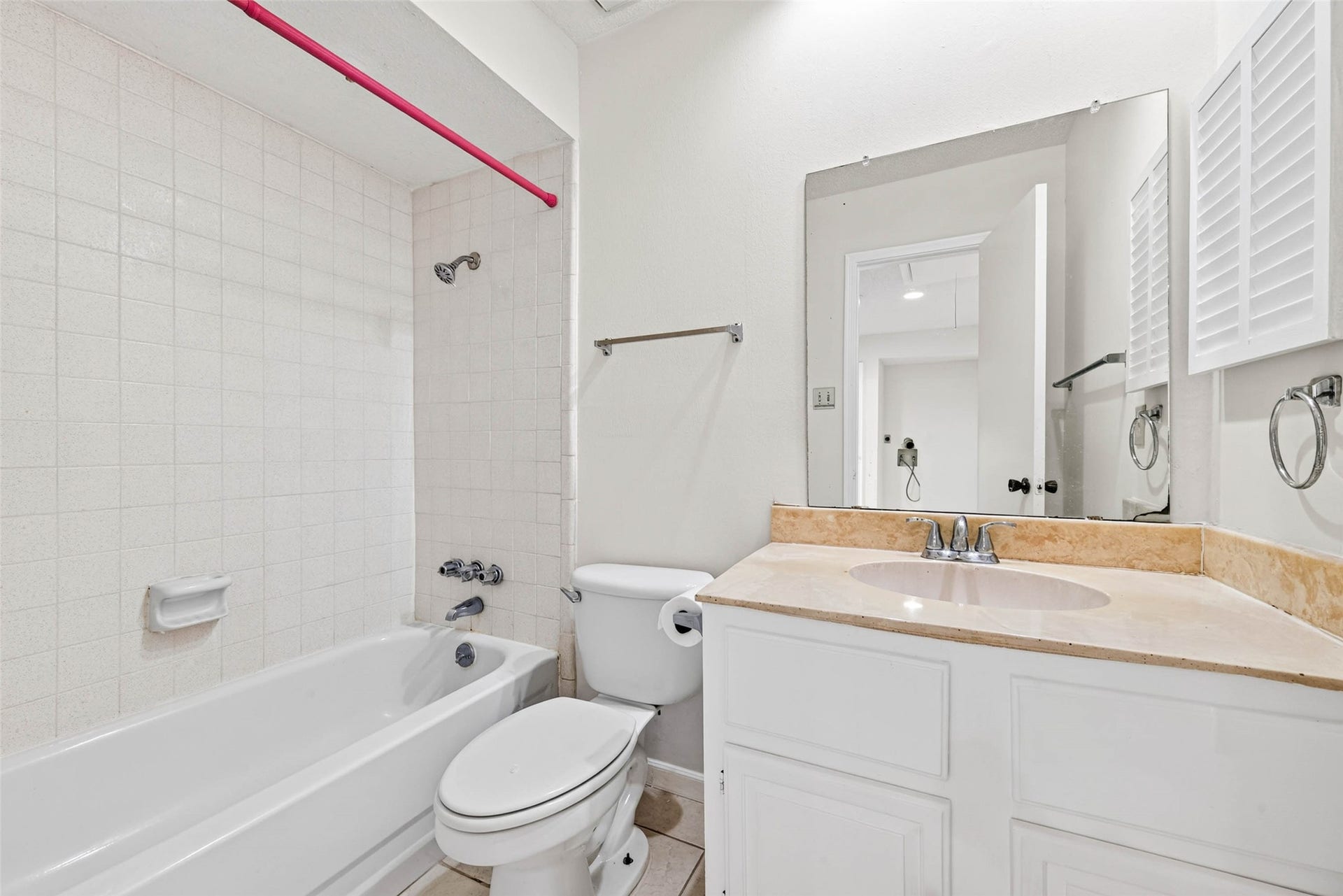 7700 Creekbend Dr, #39, Houston, TX 77071 7700 Creekbend Dr, #39, Houston, TX 77071