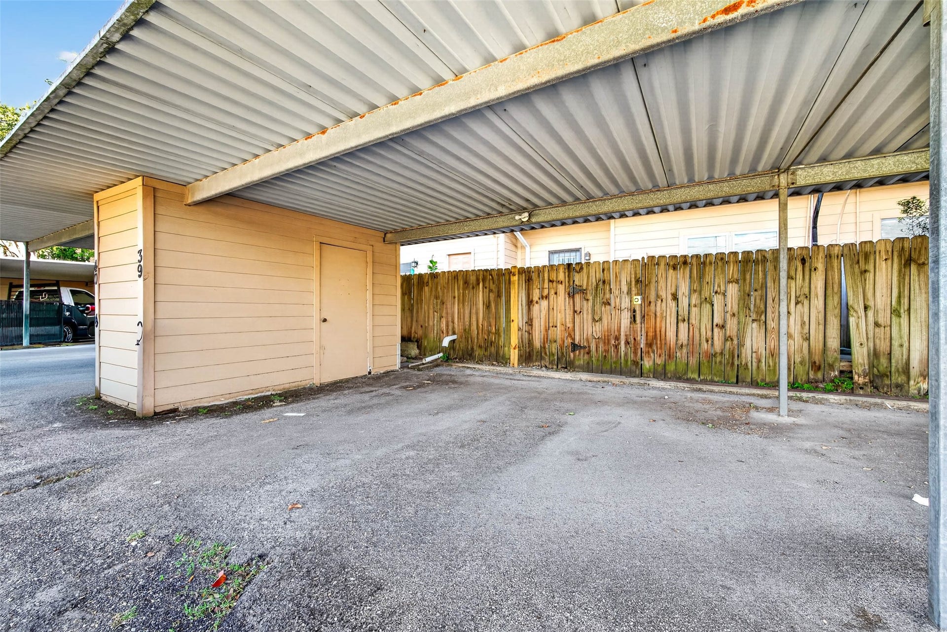 7700 Creekbend Dr, #39, Houston, TX 77071 7700 Creekbend Dr, #39, Houston, TX 77071