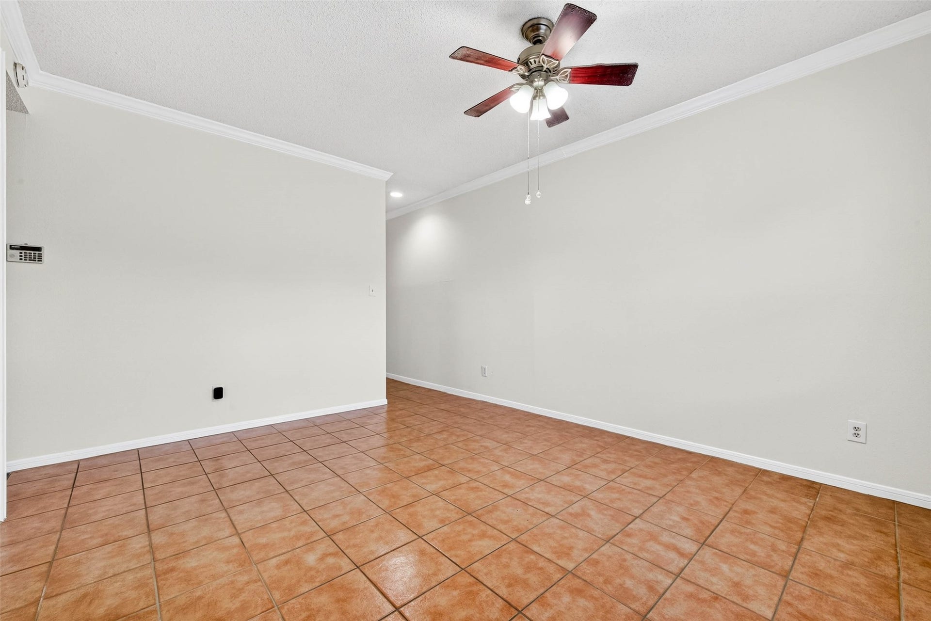 7700 Creekbend Dr, #39, Houston, TX 77071 7700 Creekbend Dr, #39, Houston, TX 77071