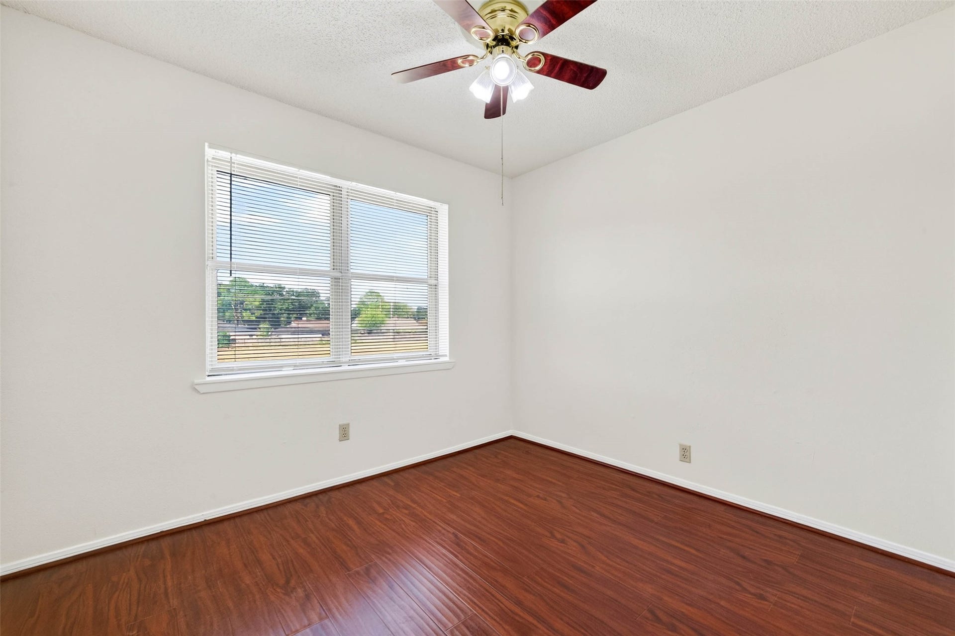 7700 Creekbend Dr, #39, Houston, TX 77071 7700 Creekbend Dr, #39, Houston, TX 77071