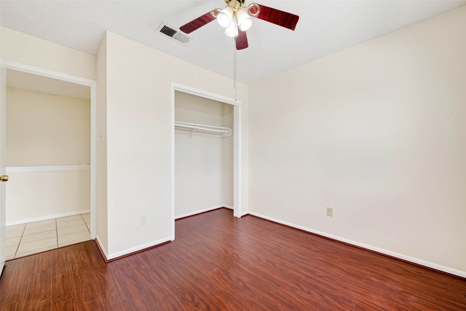7700 Creekbend Dr, #39, Houston, TX 77071 7700 Creekbend Dr, #39, Houston, TX 77071