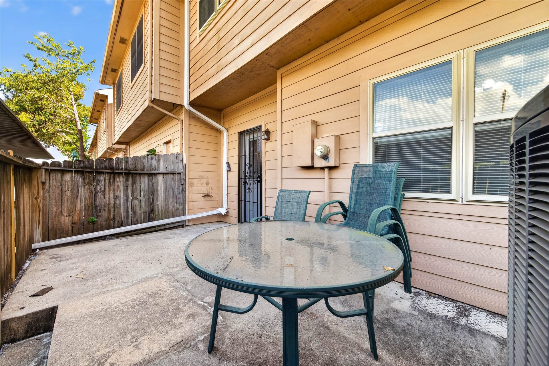 7700 Creekbend Dr, #39, Houston, TX 77071 7700 Creekbend Dr, #39, Houston, TX 77071