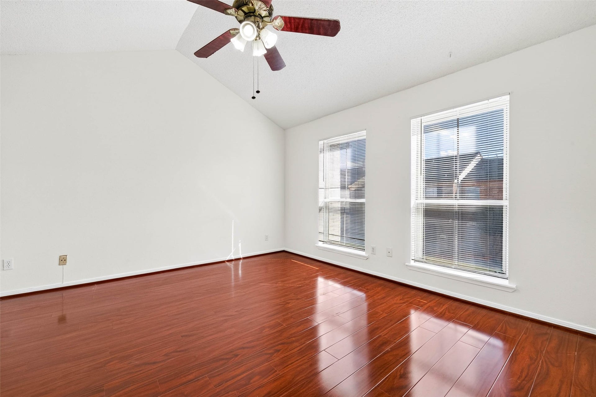 7700 Creekbend Dr, #39, Houston, TX 77071 7700 Creekbend Dr, #39, Houston, TX 77071