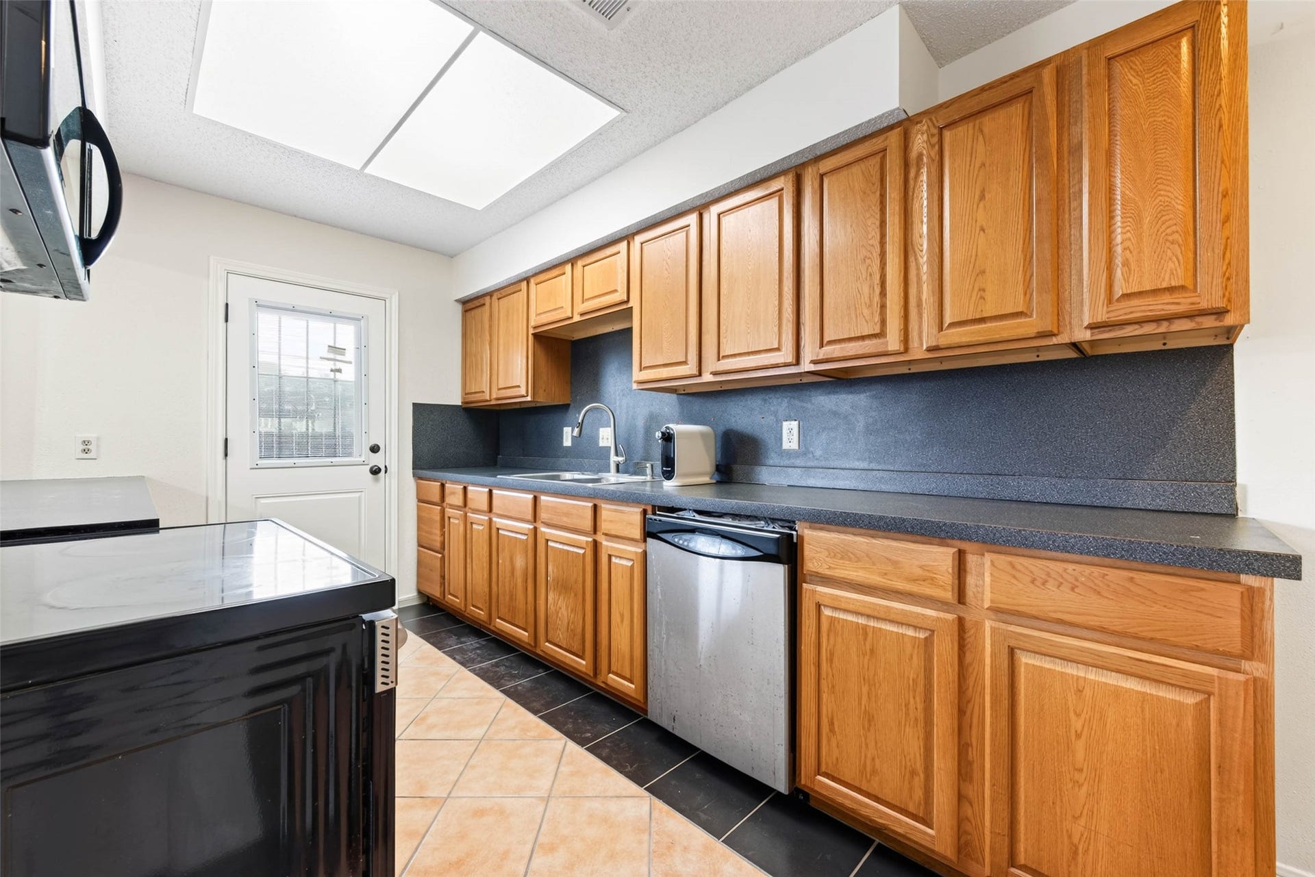 7700 Creekbend Dr, #39, Houston, TX 77071 7700 Creekbend Dr, #39, Houston, TX 77071