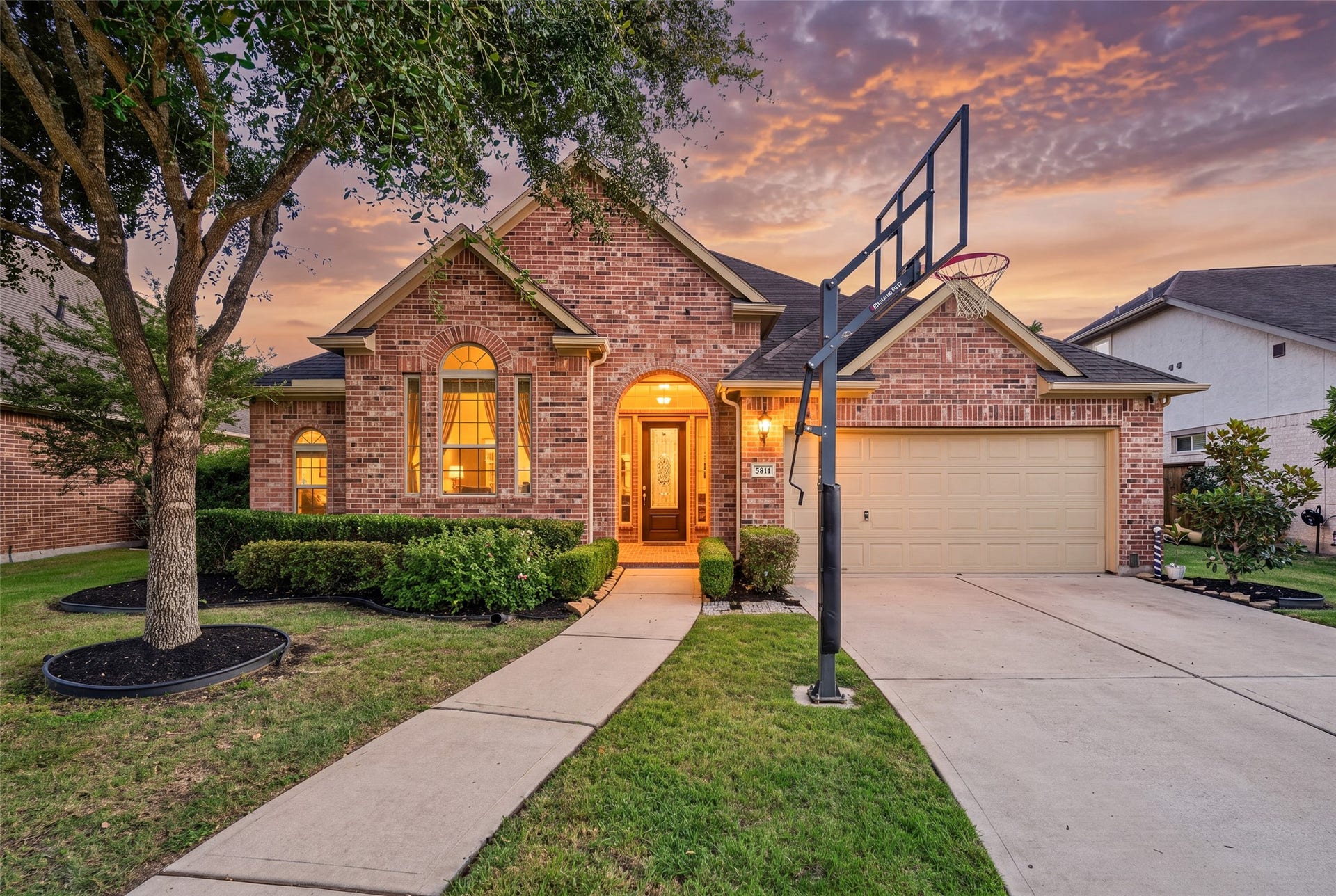 5811 Caper Shores Lane, Sugar Land, TX 77479 5811 Caper Shores Lane, Sugar Land, TX 77479