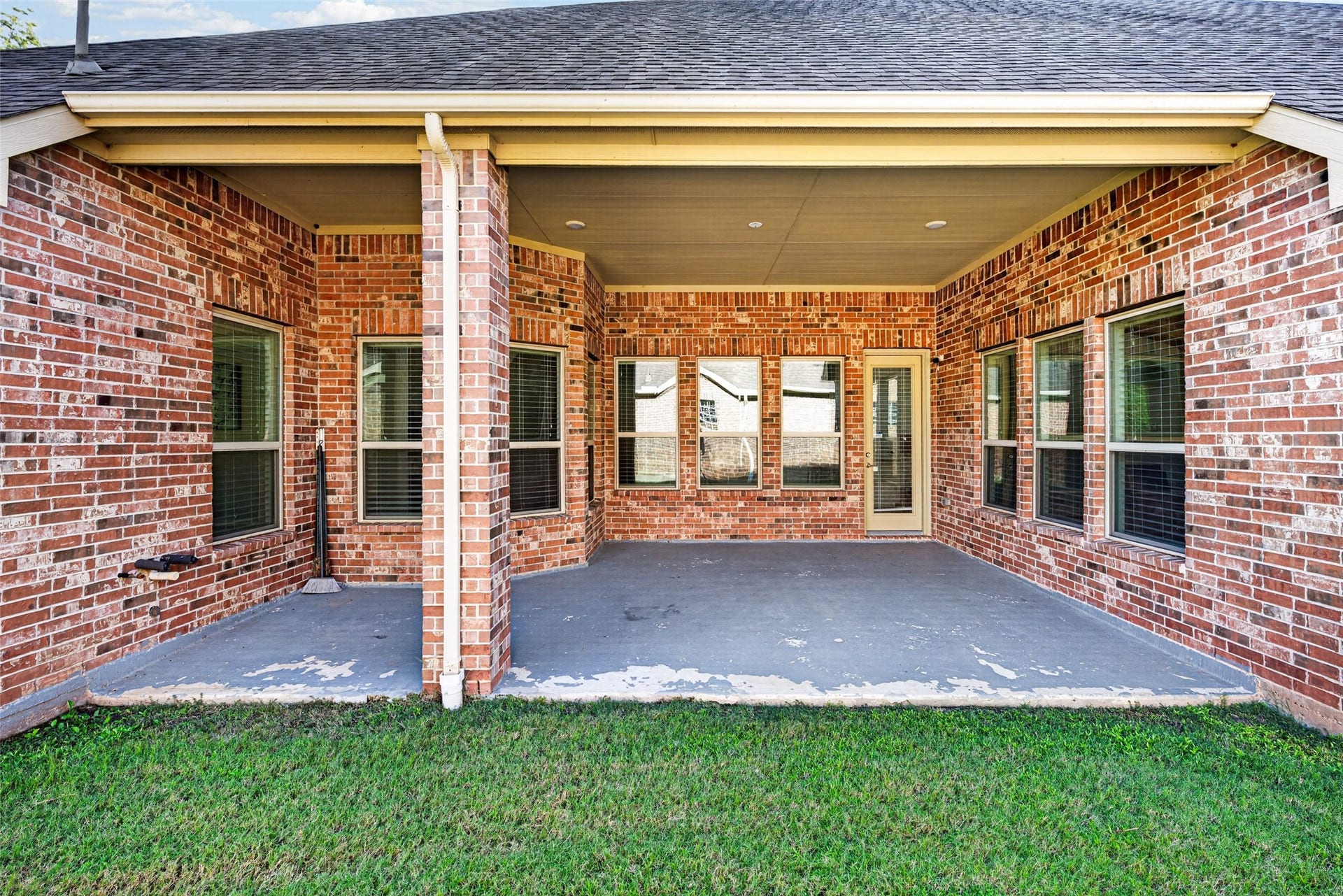 5811 Caper Shores Lane, Sugar Land, TX 77479 5811 Caper Shores Lane, Sugar Land, TX 77479