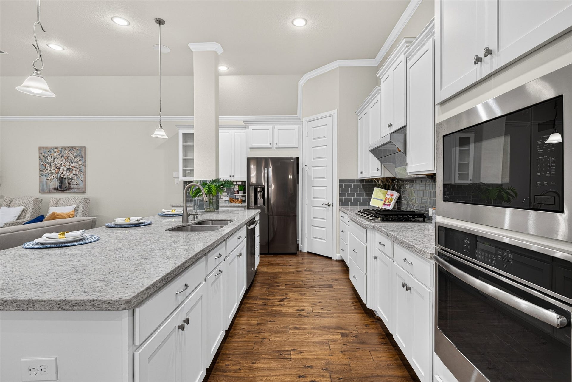 5811 Caper Shores Lane, Sugar Land, TX 77479 5811 Caper Shores Lane, Sugar Land, TX 77479