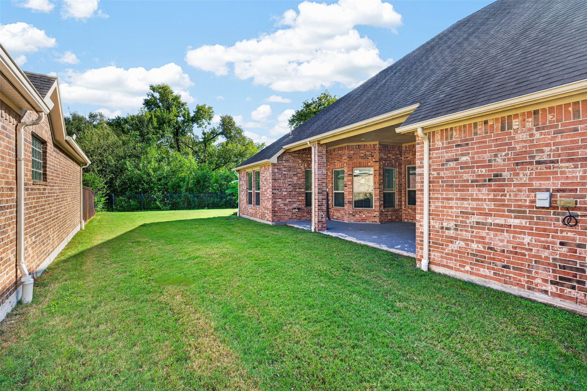 5811 Caper Shores Lane, Sugar Land, TX 77479 5811 Caper Shores Lane, Sugar Land, TX 77479