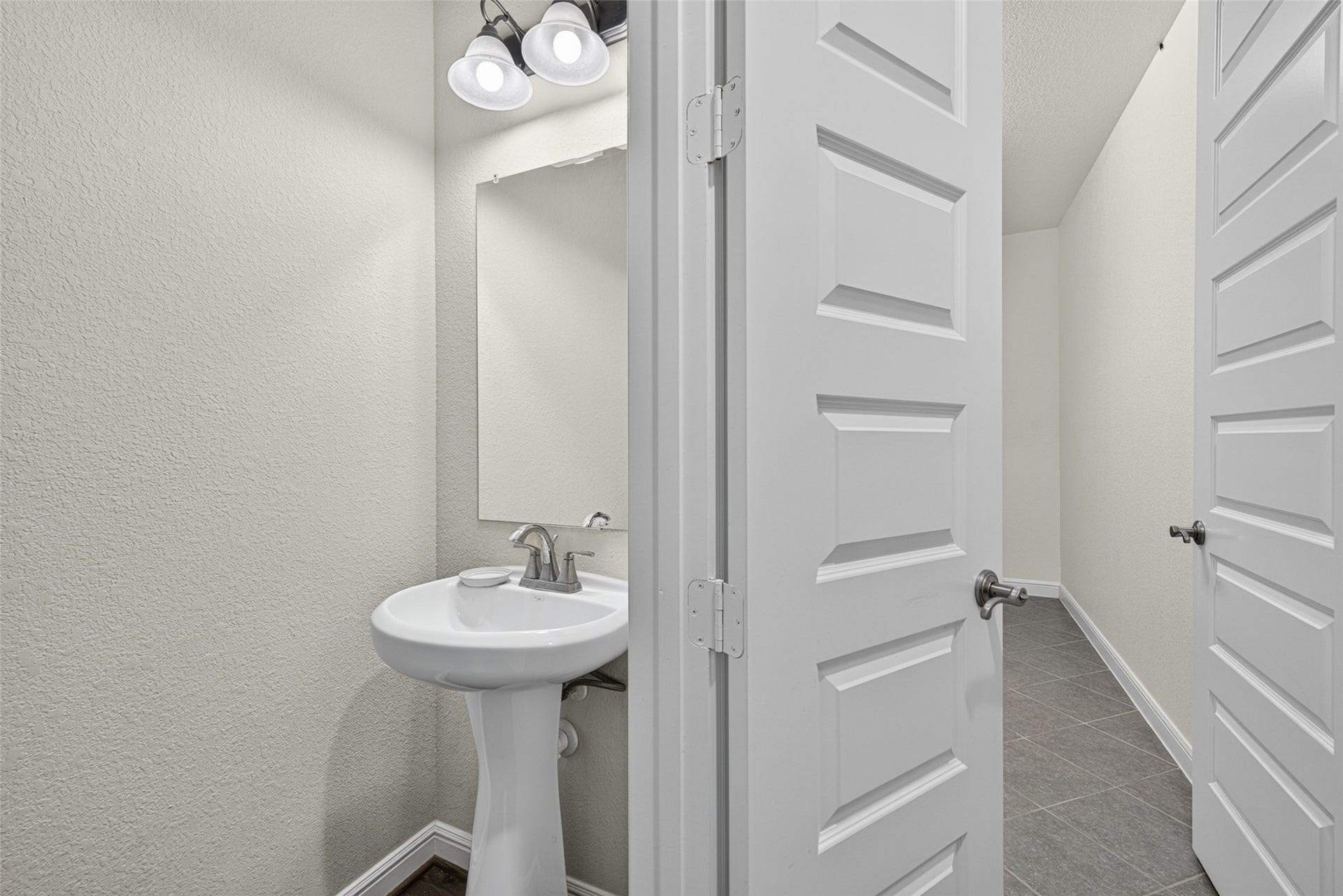 5811 Caper Shores Lane, Sugar Land, TX 77479 5811 Caper Shores Lane, Sugar Land, TX 77479
