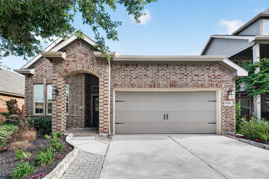 Property photo for 19230 S Cottonwood Green Lane, Cypress, TX