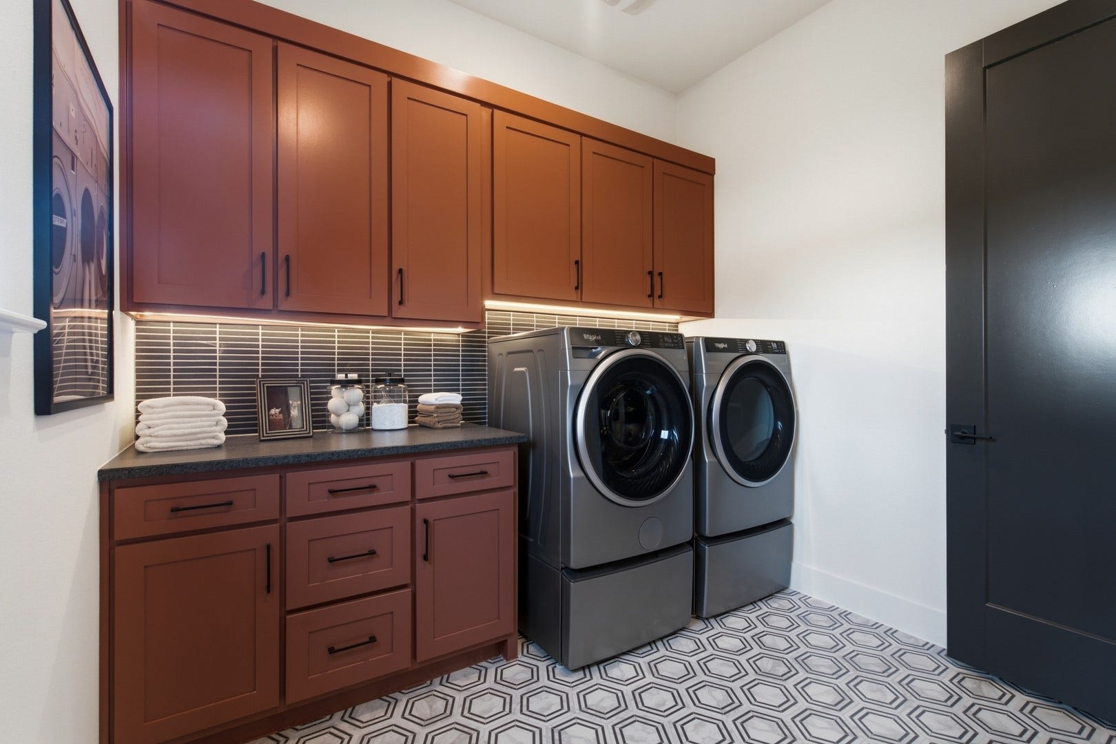 10091 Tobin Harbor Drive, Porter, TX 77365 TK60-0001-B8_TEGAN - D_Laundry - Showcase