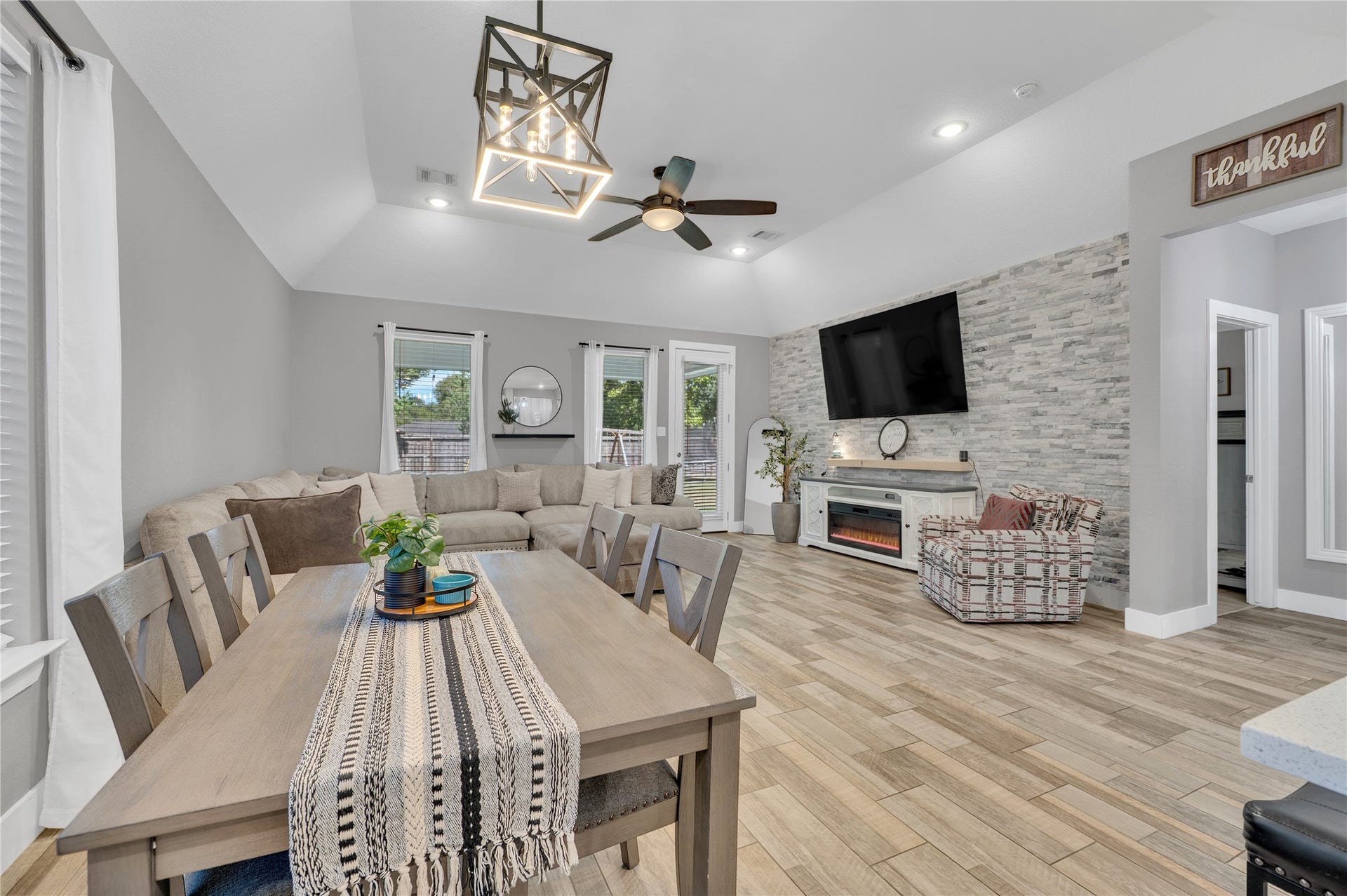 171 Foxshire Lane, Houston, TX 77047 171 Foxshire Lane, Houston, TX 77047