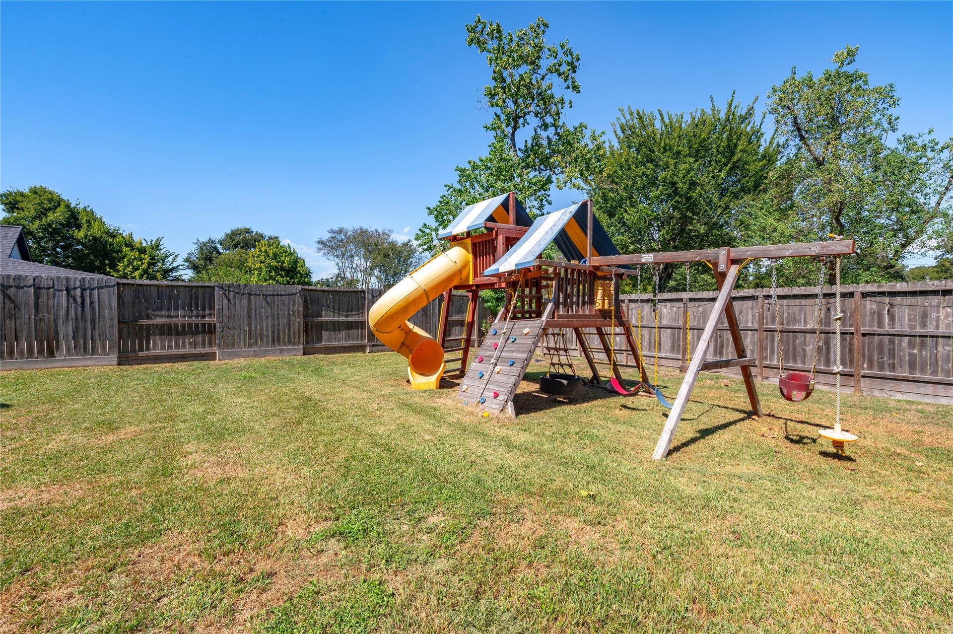 171 Foxshire Lane, Houston, TX 77047 171 Foxshire Lane, Houston, TX 77047