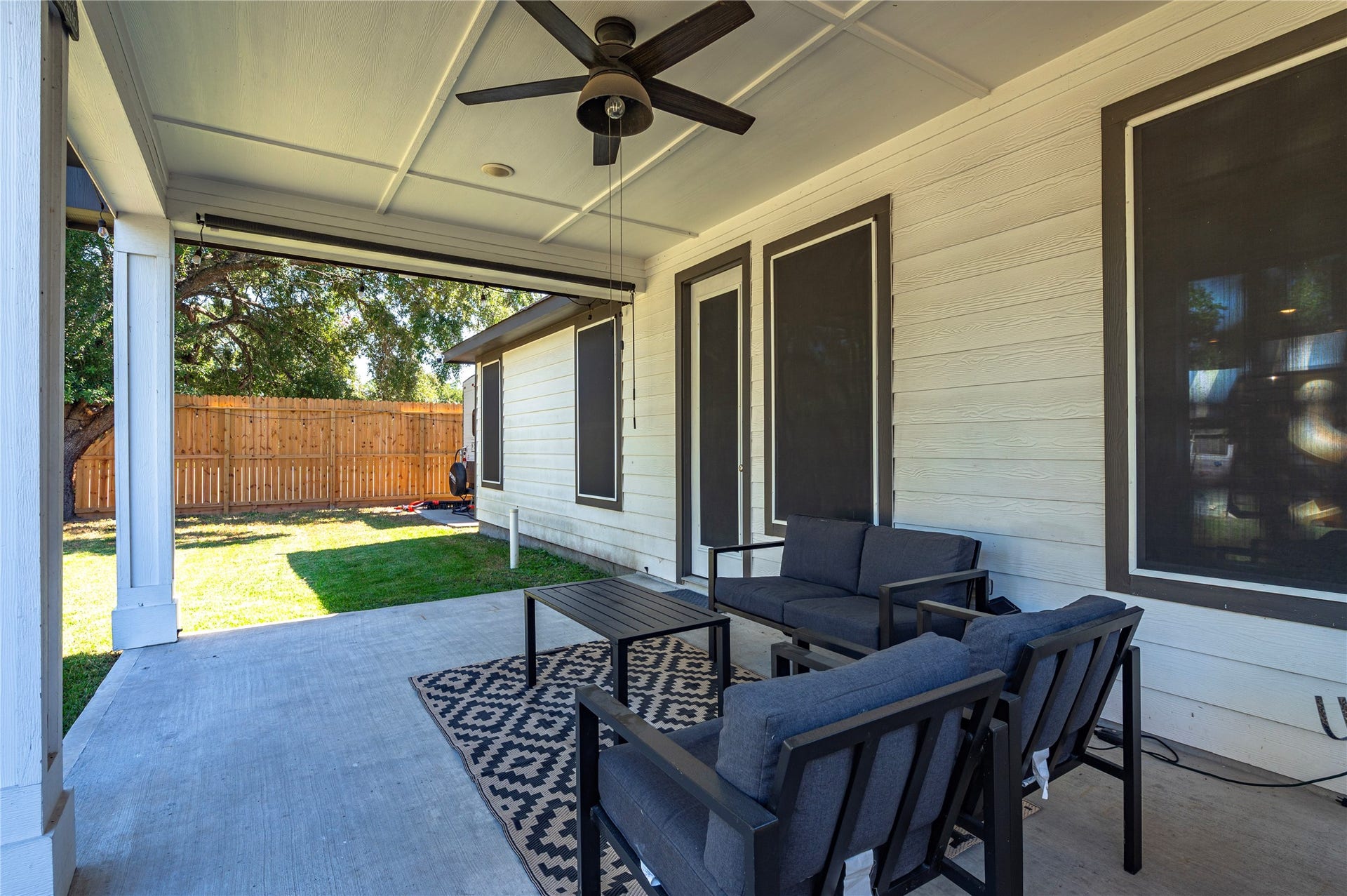 171 Foxshire Lane, Houston, TX 77047 171 Foxshire Lane, Houston, TX 77047