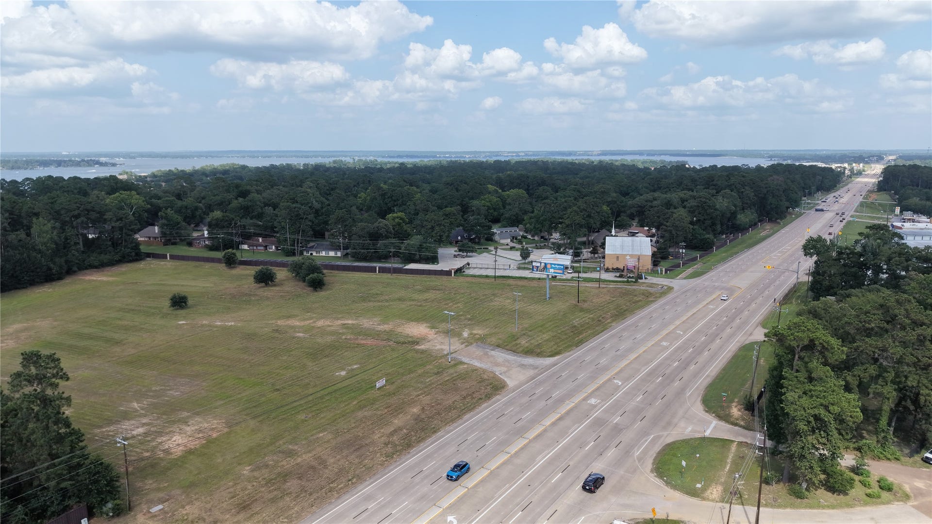 16470 Highway 105 W, Conroe, TX 77356 16470 Highway 105 W, Conroe, TX 77356