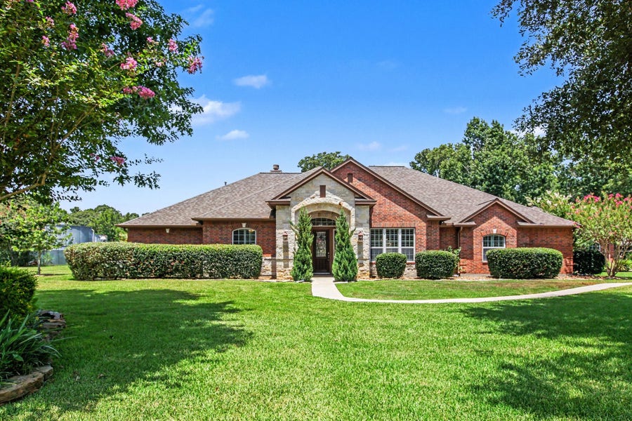 Property photo for 52 La Jolla Circle, Montgomery, TX