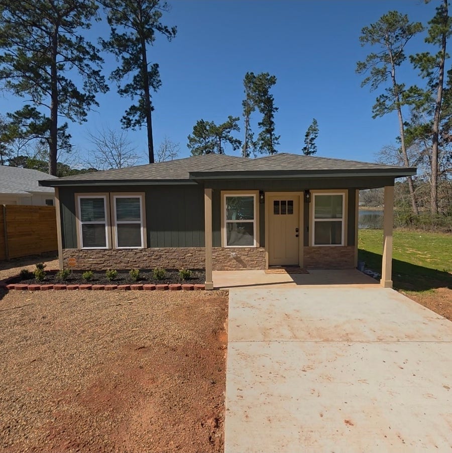 Property photo for 620 Saint Lawrence River Road, Conroe, TX