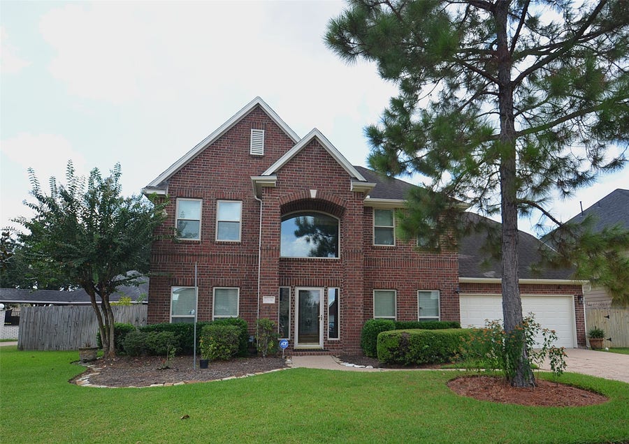 Property photo for 1504 Pine Grove Lane, Pearland, TX