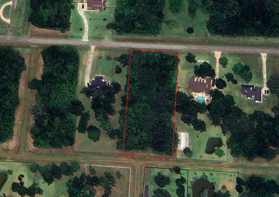 Property photo for 1015 W Point Drive, Rosharon, TX